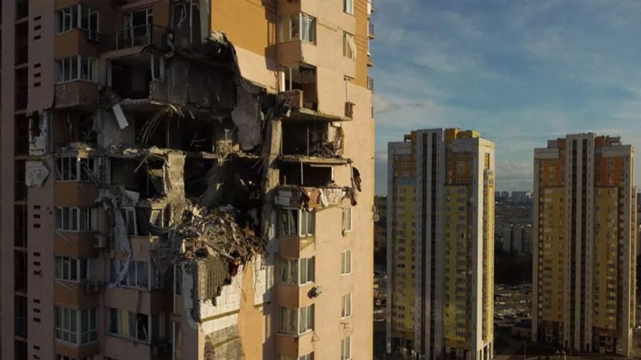 Russia Ukraine War: போரை நிறுத்த ரஷ்யா அறிவிப்பு.. உக்ரைனின் முக்கிய நகரங்களில் போர் நிறுத்தம்.. Russia Ukraine War: போரை நிறுத்த ரஷ்யா அறிவிப்பு.. உக்ரைனின் முக்கிய நகரங்களில் போர் நிறுத்தம்..