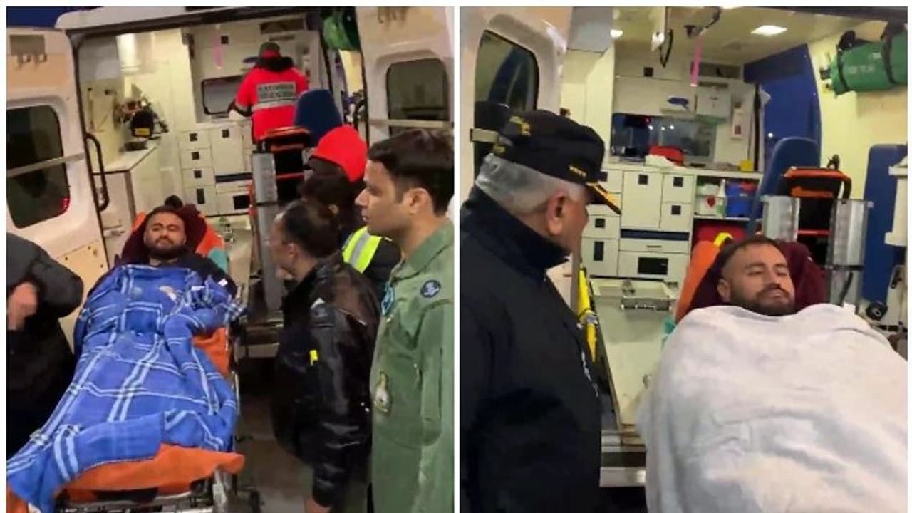 Ukraine Crisis : യുക്രൈനിൽ വെടിയേറ്റ ഇന്ത്യൻ വിദ്യാർത്ഥിയെ പോളണ്ടിലെത്തിച്ചു, ഇന്ന് നാട്ടിലേക്ക് Ukraine Crisis : യുക്രൈനിൽ വെടിയേറ്റ ഇന്ത്യൻ വിദ്യാർത്ഥിയെ പോളണ്ടിലെത്തിച്ചു, ഇന്ന് നാട്ടിലേക്ക്