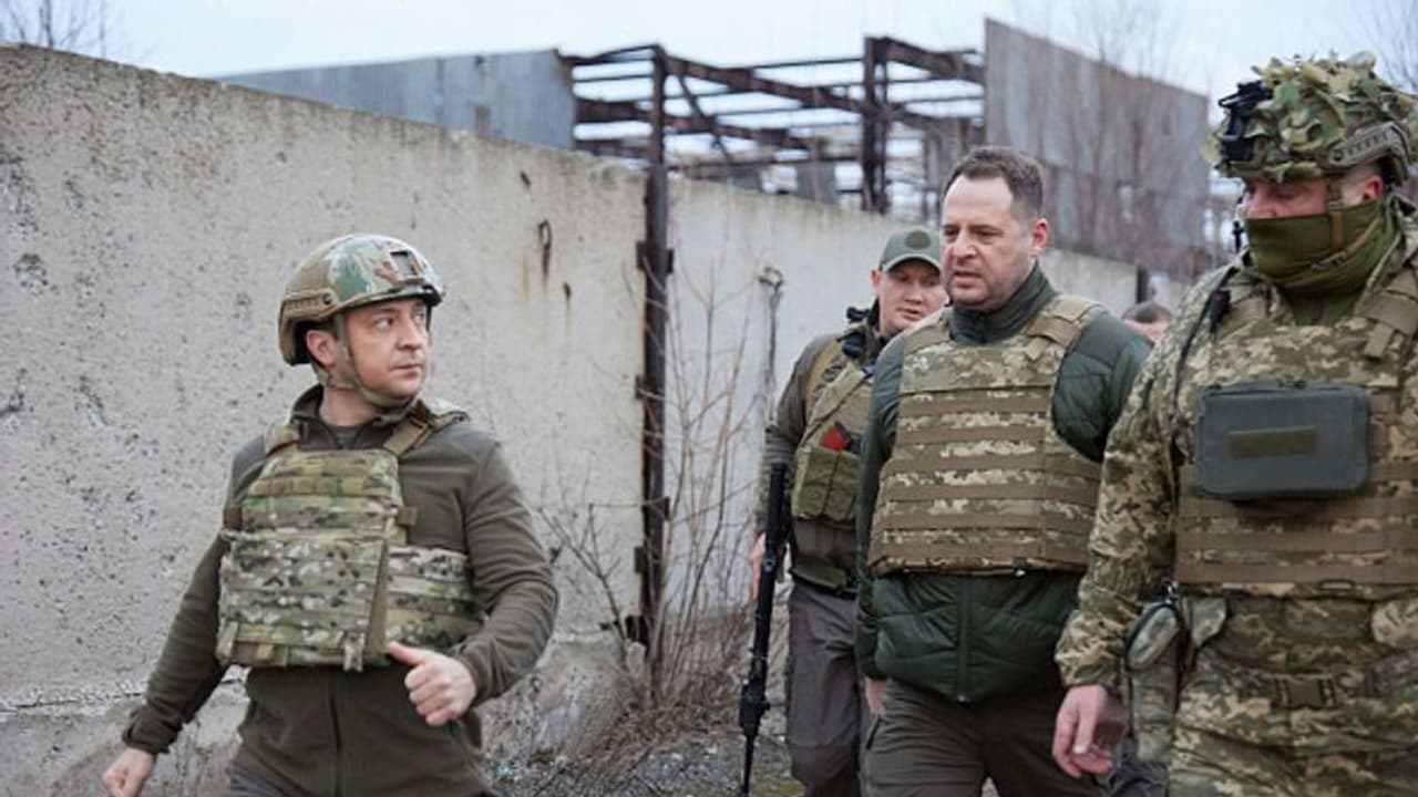 செலென்ஸ்கி எங்கள் ஹீரோ..புடினை வீழ்த்துவோம்.. உக்ரைன் அகதிகள் ‘ஏசியாநெட்’ சிறப்பு பேட்டி !!