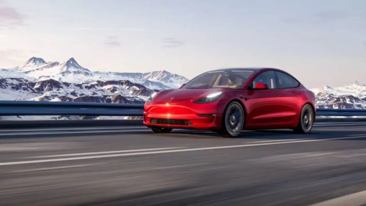 Tesla : സ്പീഡ് ഡിസ്പ്ലേ പ്രശ്നം, 48,000 മോഡൽ 3 ഇവികൾ തിരിച്ചുവിളിച്ച് ടെസ്ല Tesla : സ്പീഡ് ഡിസ്പ്ലേ പ്രശ്നം, 48,000 മോഡൽ 3 ഇവികൾ തിരിച്ചുവിളിച്ച് ടെസ്ല