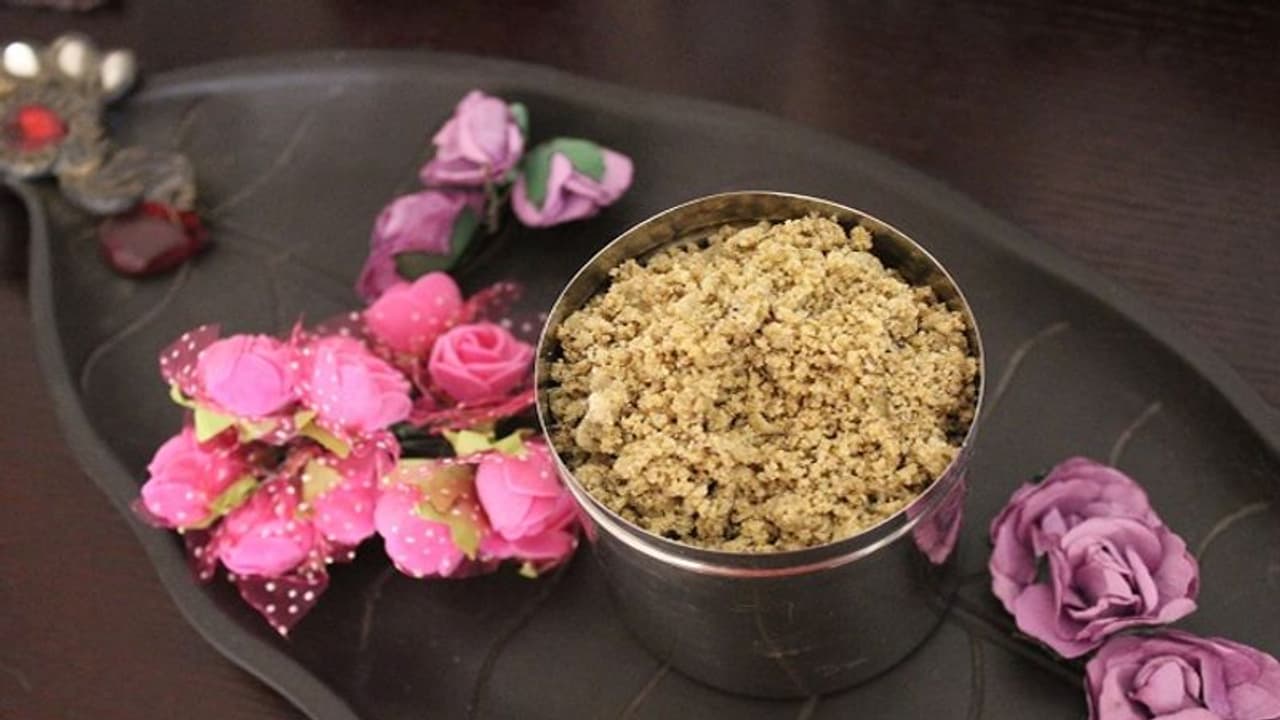 Holi 2022: होली से पहले ही बनाकर रख लें ठंडाई पाउडर, 1 चम्मच में झूमा कर देगी ये शानदार ड्रिंक Holi 2022: होली से पहले ही बनाकर रख लें ठंडाई पाउडर, 1 चम्मच में झूमा कर देगी ये शानदार ड्रिंक