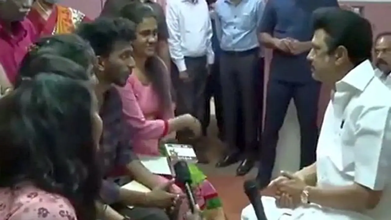 অপারেশন গঙ্গার প্রশংসায় পঞ্চমুখ তামিল ডাক্তারি পড়ুয়ারা, মুখ্যমন্ত্রীকে খুলে বললেন মনের কথা 