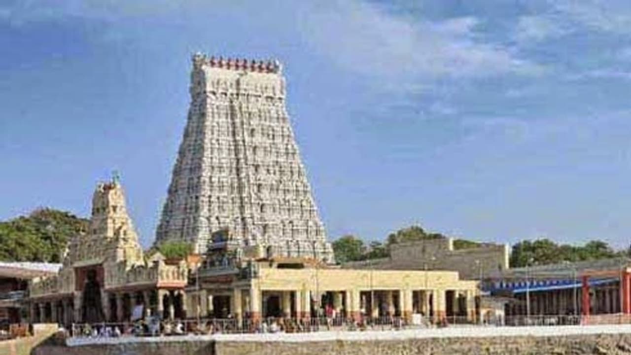 மகிழ்ச்சி செய்தி..திருசெந்தூர் கோவிலில் சாமி தரிசன கட்டணம் ரத்து.. இன்று முதல் அமல்.. முழு விவரம்..