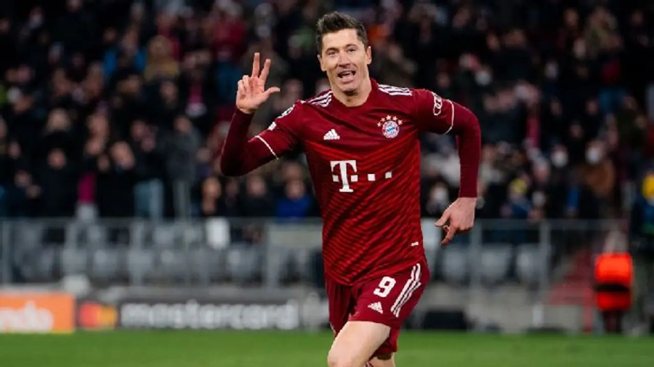 Should Lewandowski move to Premier League? Here's what Peter Crouch thinks