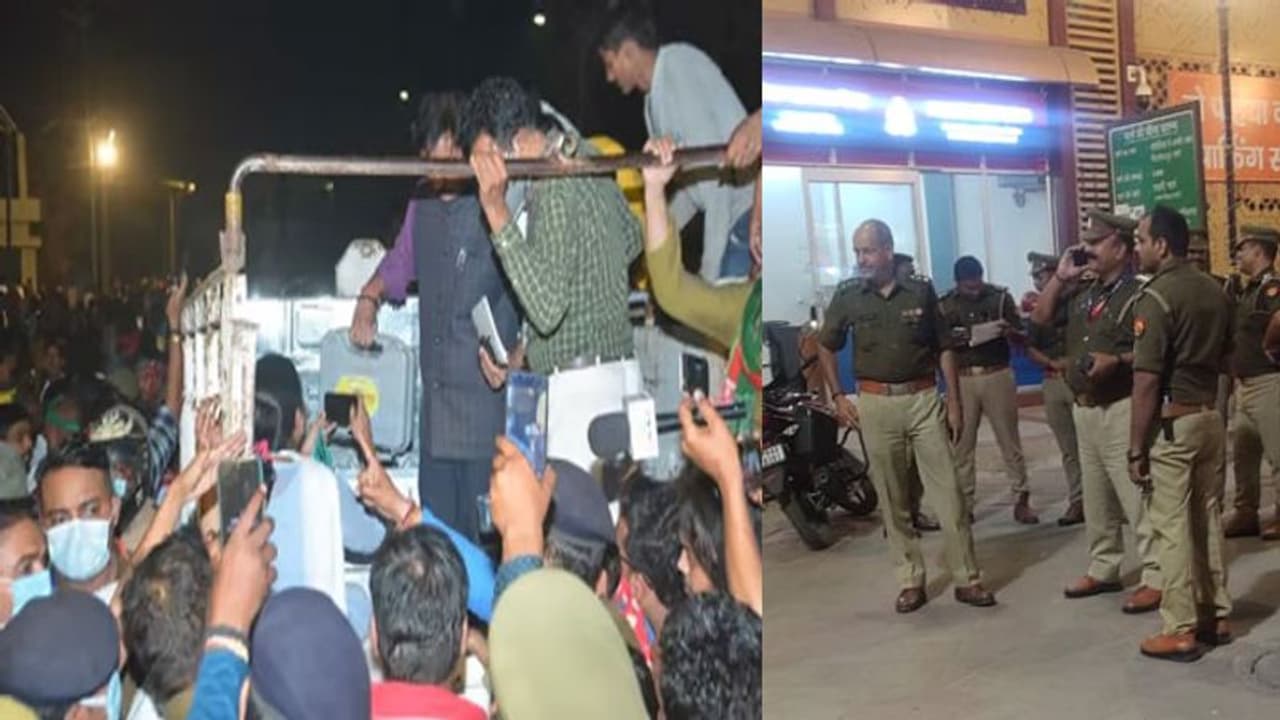 वाराणसी में EVM स्ट्रांग रूम के बाहर सपाईयों ने काटा हंगामा, जिलाधिकारी बोले ईवीएम कहकर फैलाई गई अफवाह वाराणसी में EVM स्ट्रांग रूम के बाहर सपाईयों ने काटा हंगामा, जिलाधिकारी बोले ईवीएम कहकर फैलाई गई अफवाह