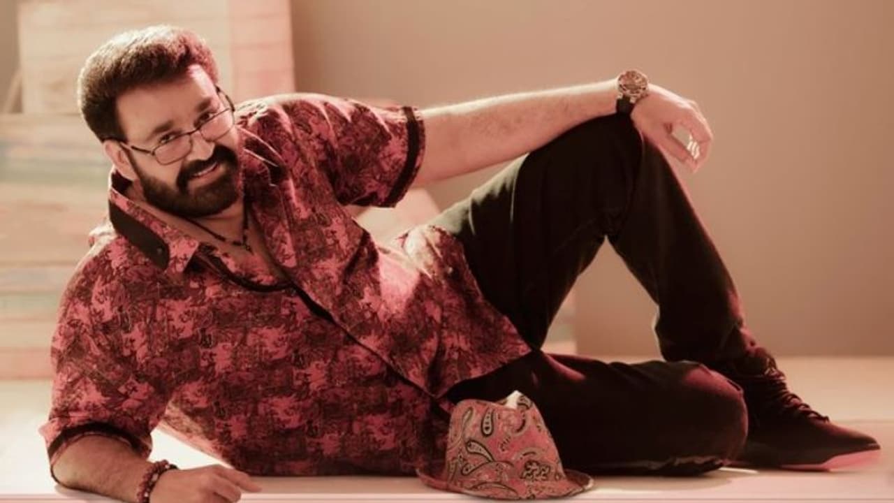 Mohanlal Photos : സൂപ്പർ കൂളായി മോഹൻലാൽ; 'തനി രാവണനെ'ന്ന് ആരാധകർ Mohanlal Photos : സൂപ്പർ കൂളായി മോഹൻലാൽ; 'തനി രാവണനെ'ന്ന് ആരാധകർ