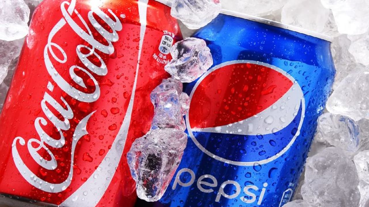 உக்ரைன் மீது தொடர் தாக்குதல்... ரஷ்யாவில் விற்பனையை நிறுத்தியது பெப்சி, கோக் நிறுவனங்கள்!!