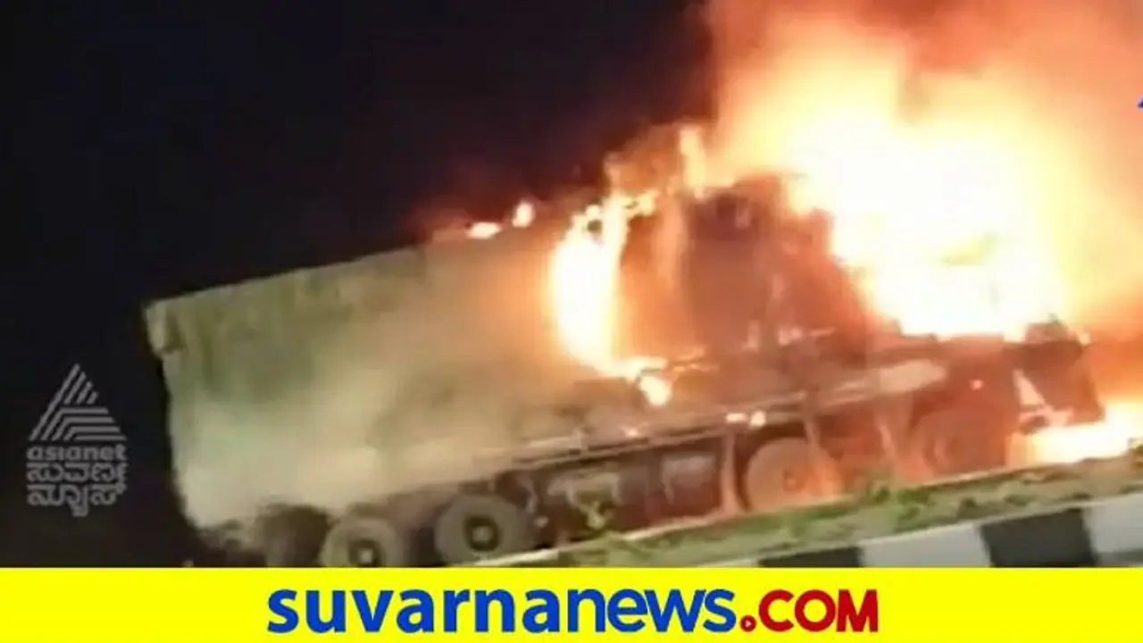 Mandya Accident: ಪಿಲ್ಲರ್‌ಗೆ ಡಿಕ್ಕಿ ಹೊಡೆದ ಟಿಪ್ಪರ್‌ಗೆ ಬೆಂಕಿ: ಡ್ರೈವರ್‌ ಸಜೀವ ದಹನ