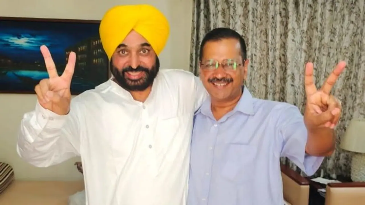 'PunjAAP': Arvind Kejriwal congratulates people on 'revolution', shares pic with Mann
