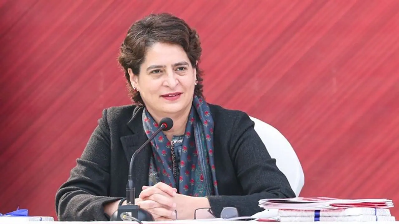 మునుగోడుపై వేగం పెంచిన కాంగ్రెస్.. రేపు ఢిల్లీలో కీలక సమావేశం.. తెలంగాణపై ప్రియాంక గాంధీ ఫోకస్..! మునుగోడుపై వేగం పెంచిన కాంగ్రెస్.. రేపు ఢిల్లీలో కీలక సమావేశం.. తెలంగాణపై ప్రియాంక గాంధీ ఫోకస్..!