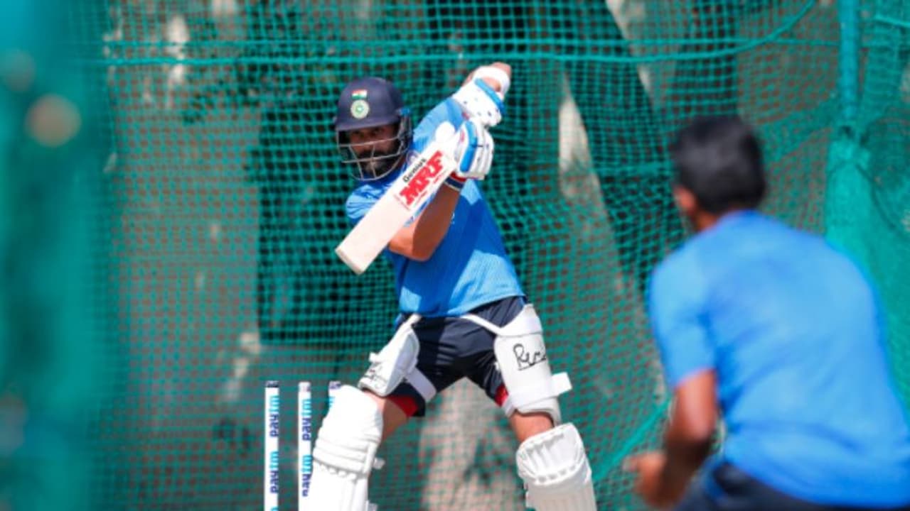 ലെസ്റ്റര്ഷെയറിനെതിരായ സന്നാഹ മത്സരത്തില് ഇന്ത്യക്ക് ടോസ്; ബുമ്രയും പൂജാരയും എതിര്ടീമില് ലെസ്റ്റര്ഷെയറിനെതിരായ സന്നാഹ മത്സരത്തില് ഇന്ത്യക്ക് ടോസ്; ബുമ്രയും പൂജാരയും എതിര്ടീമില്