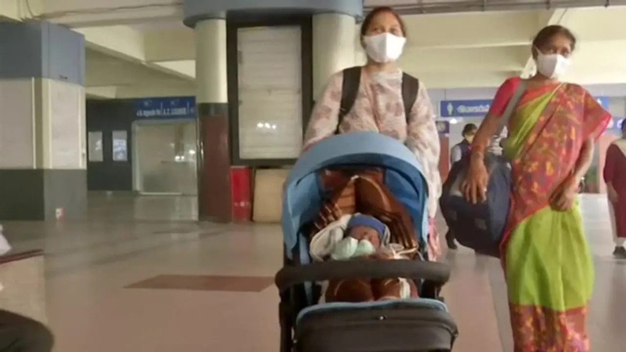 ಪ್ರಯಾಣದ ವೇಳೆ ಮಹಿಳೆಯರ ಸಮಸ್ಯೆ ಪರಿಹರಿಸಲು TSRTCಯಿಂದ 'ಬೇಬಿ ಟ್ರೋಲಿ' ಸೌಲಭ್ಯ!