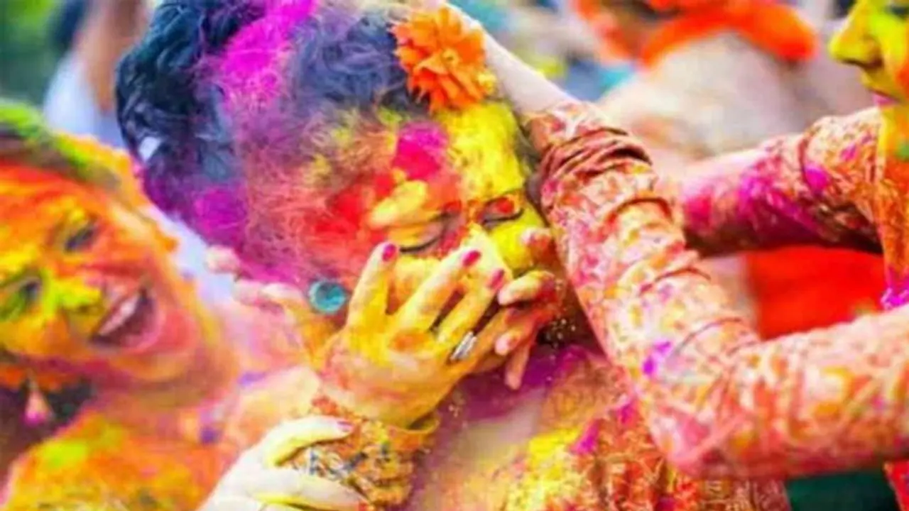 హోలీ పండగ రోజు భంగ్ ఎందుకు తీసుకుంటారు..? హోలీ పండగ రోజు భంగ్ ఎందుకు తీసుకుంటారు..?