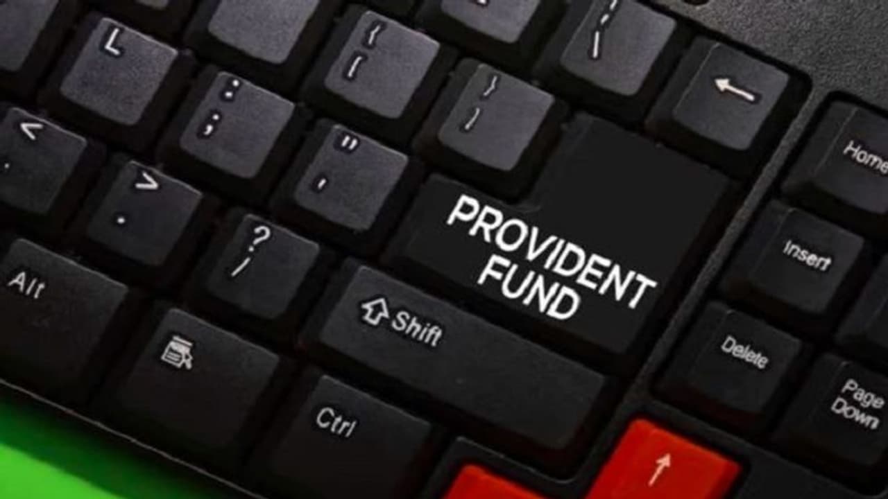 PF से रुपया निकालना हुआ बेहद आसान, बस 3 दिन में पैसा आपके अकाउंट में हो जाएगा क्रेडिट PF से रुपया निकालना हुआ बेहद आसान, बस 3 दिन में पैसा आपके अकाउंट में हो जाएगा क्रेडिट