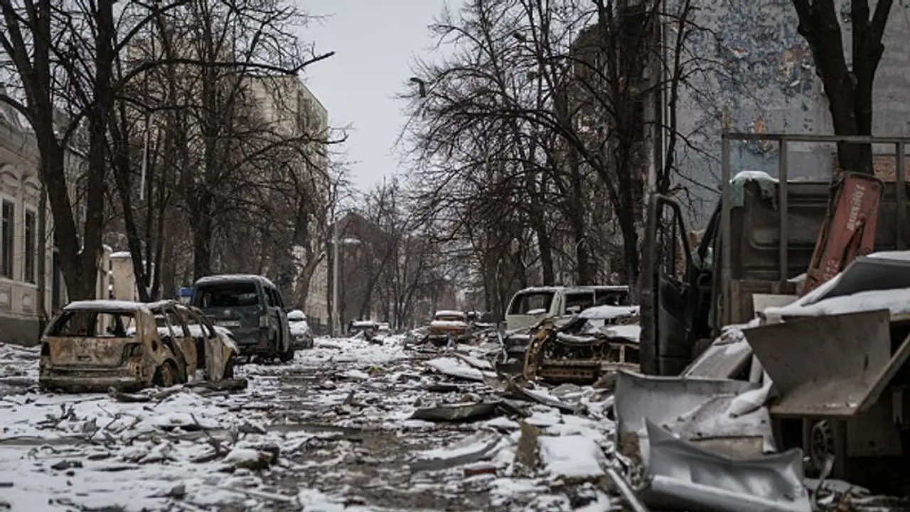 Russia Ukraine War: ಉಕ್ರೇನ್ನಲ್ಲಿ ರಷ್ಯಾ ಭೀಕರ ವಾಯುದಾಳಿ: ಕೀವ್, ಇತರೆ ನಗರಗಳು ಟಾರ್ಗೆಟ್! Russia Ukraine War: ಉಕ್ರೇನ್ನಲ್ಲಿ ರಷ್ಯಾ ಭೀಕರ ವಾಯುದಾಳಿ: ಕೀವ್, ಇತರೆ ನಗರಗಳು ಟಾರ್ಗೆಟ್!