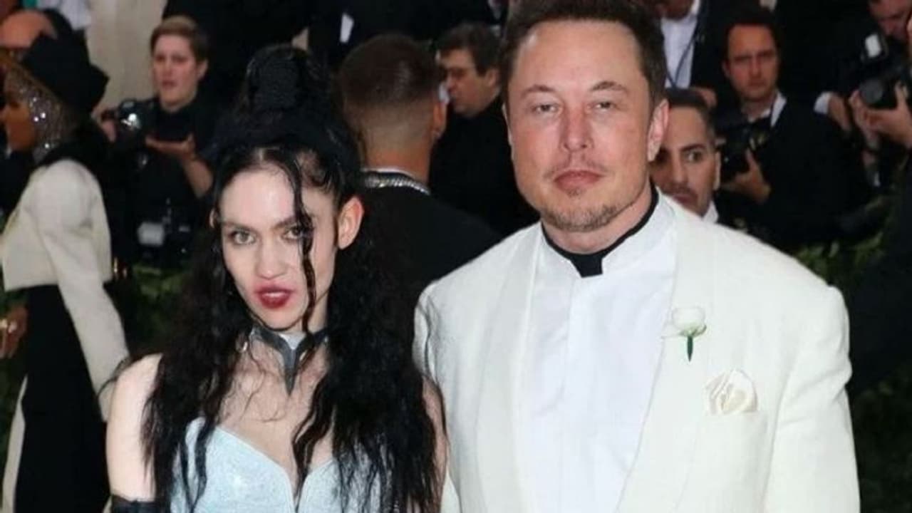 Elon Musk:50 ఏళ్ల వయస్సులో 7వ సారి తండ్రైన టెస్లా సిఈఓ, కుమార్తెకి చాలా ప్రత్యేకమైన పేరు Elon Musk:50 ఏళ్ల వయస్సులో 7వ సారి తండ్రైన టెస్లా సిఈఓ, కుమార్తెకి చాలా ప్రత్యేకమైన పేరు