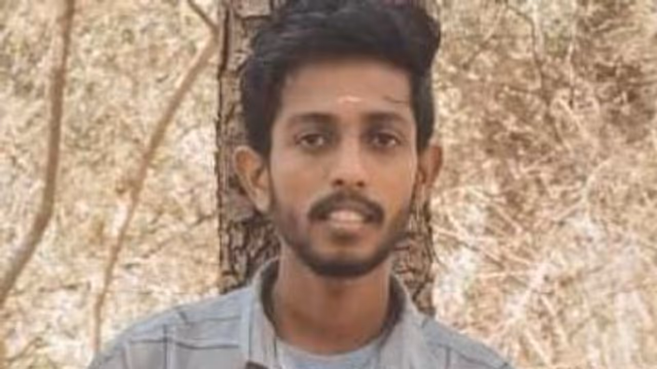 പാലക്കാട്ടെ യുവമോർച്ച നേതാവിന്റേത് രാഷ്ട്രീയ കൊലപാതകമല്ല; വിശദീകരിച്ച് പൊലീസ് പാലക്കാട്ടെ യുവമോർച്ച നേതാവിന്റേത് രാഷ്ട്രീയ കൊലപാതകമല്ല; വിശദീകരിച്ച് പൊലീസ്