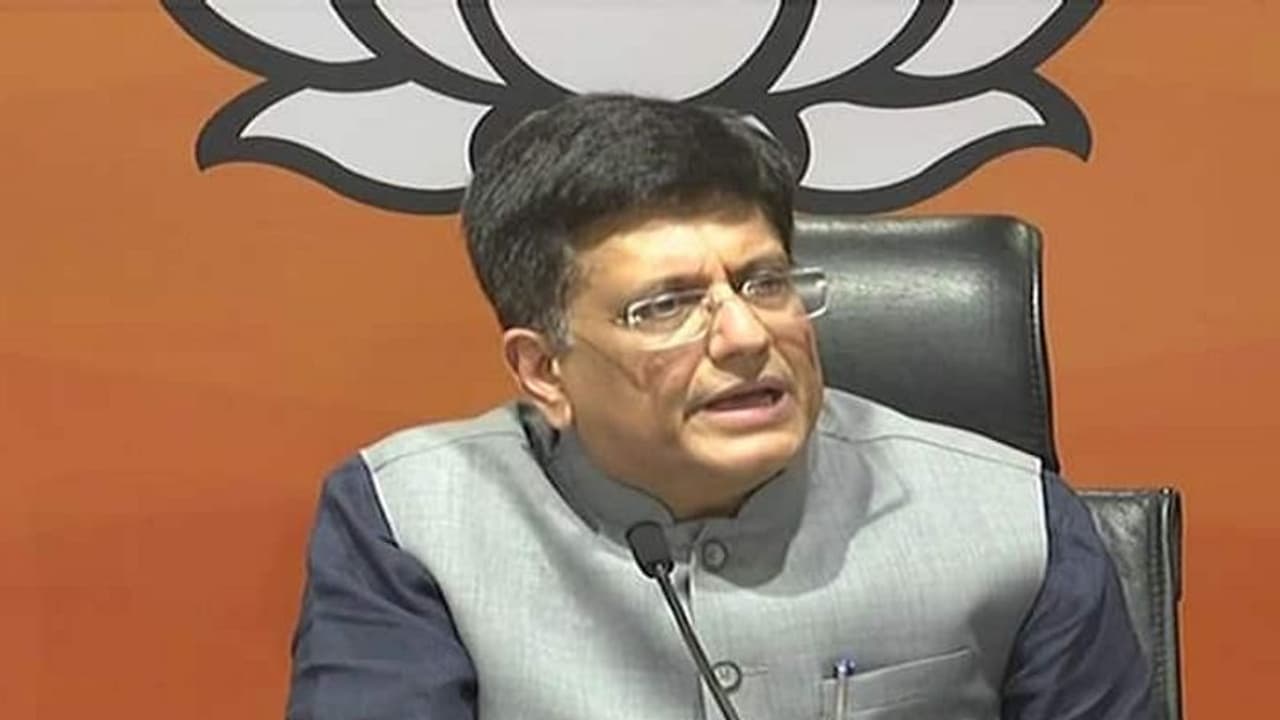 दूसरे देशों ने यूक्रेन से नागरिकों को निकालने में खड़े किए हाथ, भारत छात्रों के साथ जानवरों तक को निकाल लाया