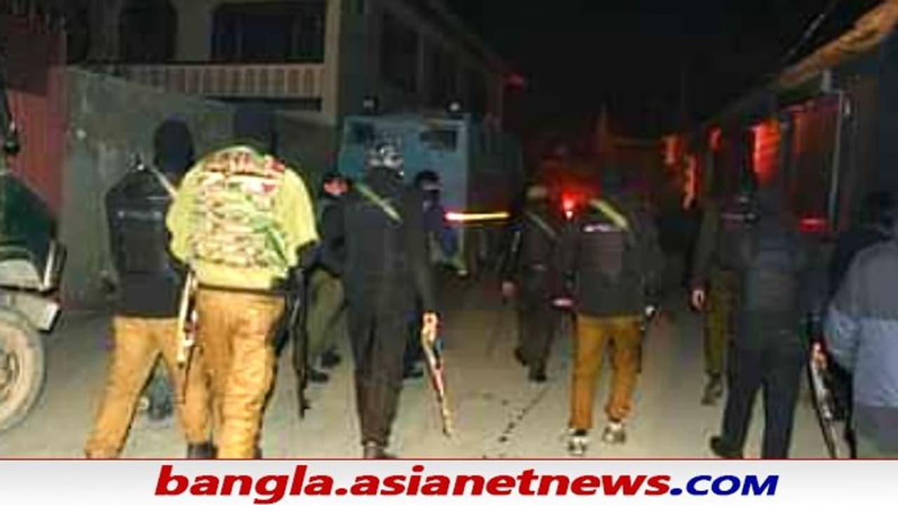 জঙ্গিদের গুলি, ফের কাশ্মীরের খুন বিজেপির পঞ্চায়েত প্রধান প্রশাসনের উপর ক্ষুব্ধ রাজনীতিকরা জঙ্গিদের গুলি, ফের কাশ্মীরের খুন বিজেপির পঞ্চায়েত প্রধান প্রশাসনের উপর ক্ষুব্ধ রাজনীতিকরা