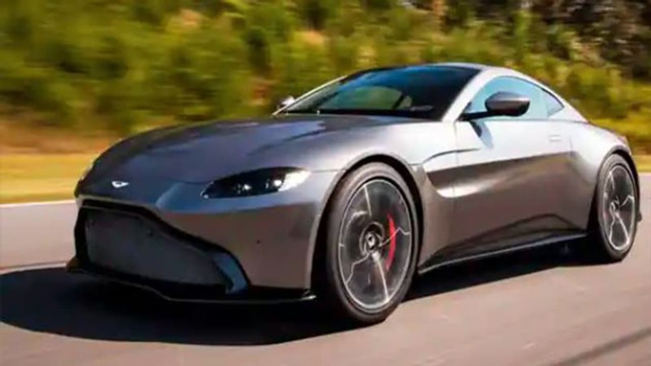 Aston Martin V12 खरीदने का लास्ट चांस, इसके बाद नहीं बनाई जाएगी इतनी लग्जरी कार Aston Martin V12 खरीदने का लास्ट चांस, इसके बाद नहीं बनाई जाएगी इतनी लग्जरी कार
