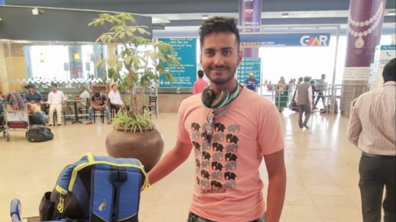 হ্যাটট্রিক সহ শূন্য রানে ৭ উইকেট, সিভিল সার্ভিস প্রতিযোগিতায় চমৎকার বাংলার অরিত্রর হ্যাটট্রিক সহ শূন্য রানে ৭ উইকেট, সিভিল সার্ভিস প্রতিযোগিতায় চমৎকার বাংলার অরিত্রর