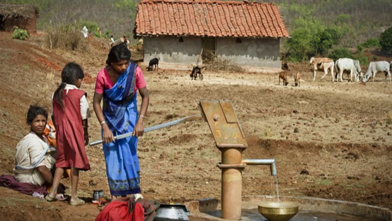 बिहार, कर्नाटक और पश्चिम बंगाल के गांवों का कायापलट करने केंद्र सरकार ने दी बड़ी रकम, जानिए क्या होगा इससे बिहार, कर्नाटक और पश्चिम बंगाल के गांवों का कायापलट करने केंद्र सरकार ने दी बड़ी रकम, जानिए क्या होगा इससे