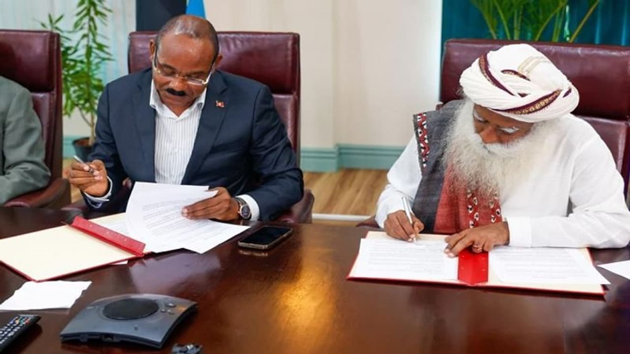 एंटीगुआ और बारबुडा के साथ सद्गुरु ने किया Save Soil समझौता, कहा बाकी दुनिया को मिलेगी प्रेरणा एंटीगुआ और बारबुडा के साथ सद्गुरु ने किया Save Soil समझौता, कहा बाकी दुनिया को मिलेगी प्रेरणा