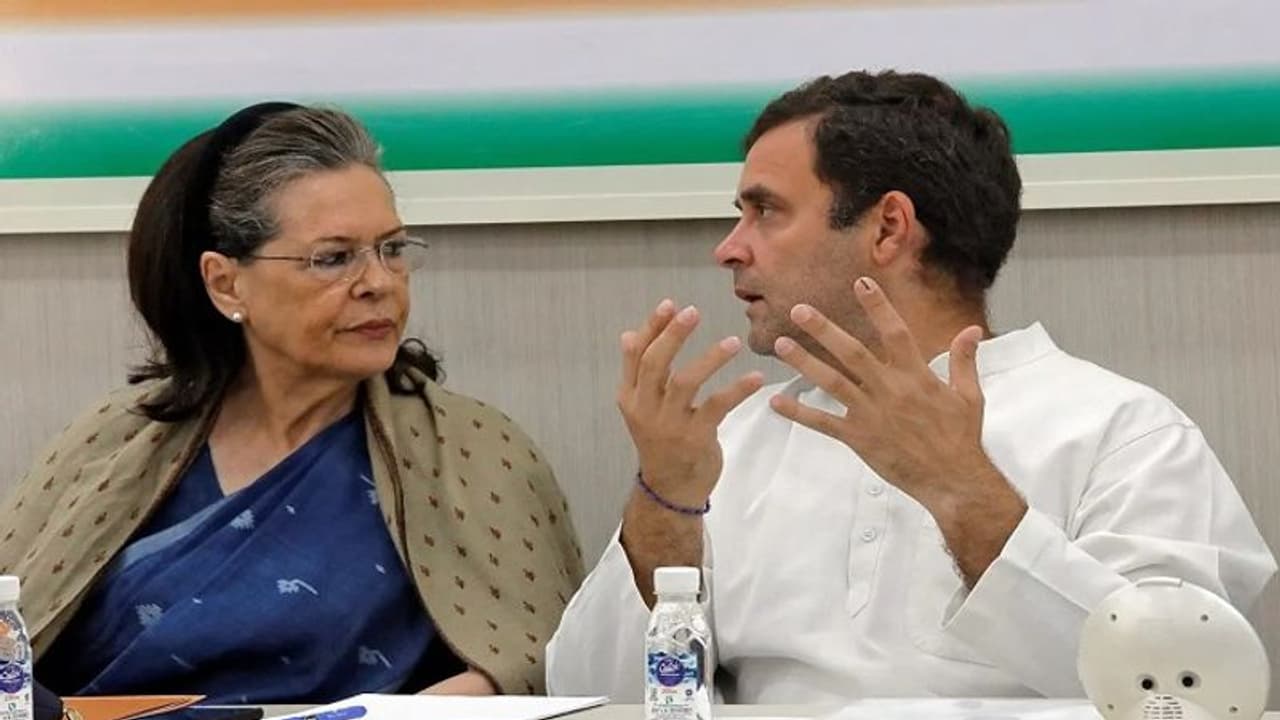 Rahul Gandhi ಅಧ್ಯಕ್ಷ ಪಟ್ಟಕ್ಕೆ ಆಗ್ರಹ: ಸಿಡಬ್ಲ್ಯುಸಿ ಸಭೆಗೆ ಮುನ್ನವೇ ಹಲವು ನಾಯಕರಿಂದ ಜೈಕಾರ