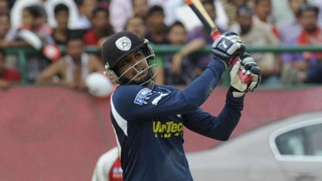 రిటైర్మెంట్ ప్రకటించిన డెక్కన్ ఛార్జర్స్ మాజీ క్రికెటర్ రవితేజ... హైదరాబాద్ కెప్టెన్గా... రిటైర్మెంట్ ప్రకటించిన డెక్కన్ ఛార్జర్స్ మాజీ క్రికెటర్ రవితేజ... హైదరాబాద్ కెప్టెన్గా...