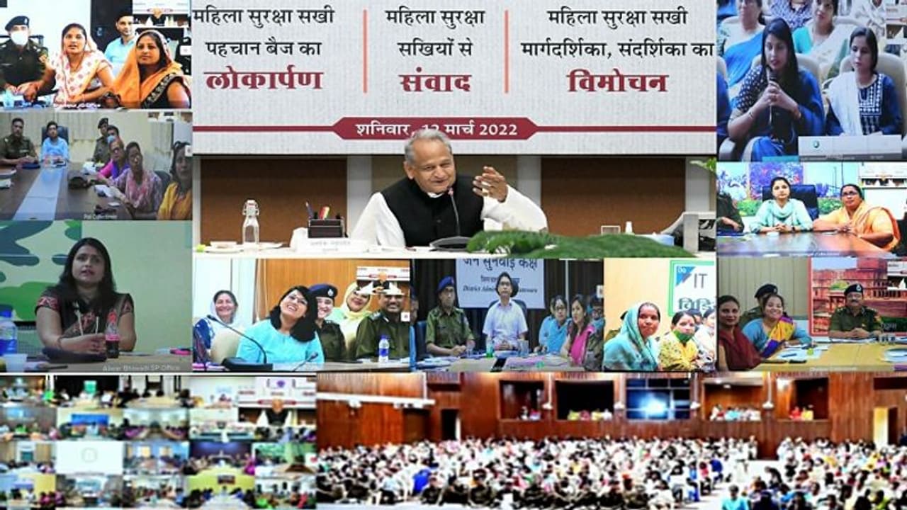 मोनिका ने अशोक गहलोत से कहा मूक बधिर बच्ची से हुई छेड़छाड़, सीएम ने पूछा आपका विधायक कौन, जवाब मिला आप मोनिका ने अशोक गहलोत से कहा मूक बधिर बच्ची से हुई छेड़छाड़, सीएम ने पूछा आपका विधायक कौन, जवाब मिला आप