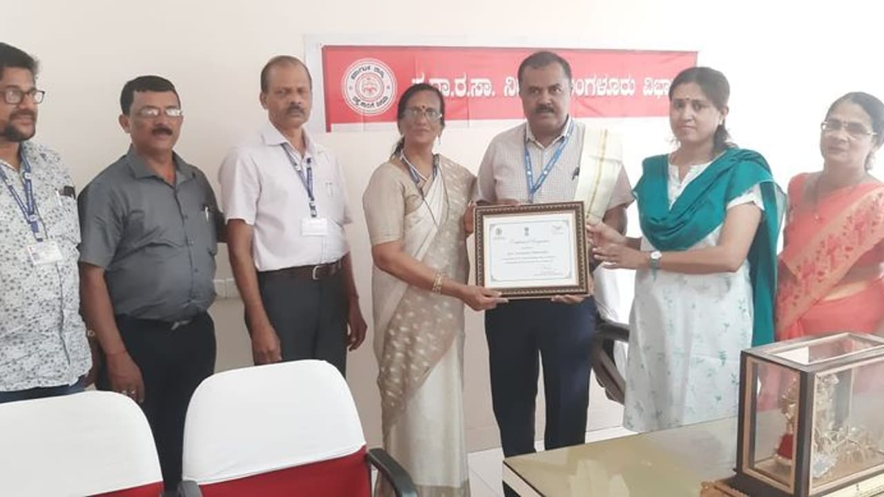 KSRTC ಮುಡಿಗೆ ಮತ್ತೊಂದು ಪ್ರಶಸ್ತಿಯ ಗರಿ KSRTC ಮುಡಿಗೆ ಮತ್ತೊಂದು ಪ್ರಶಸ್ತಿಯ ಗರಿ