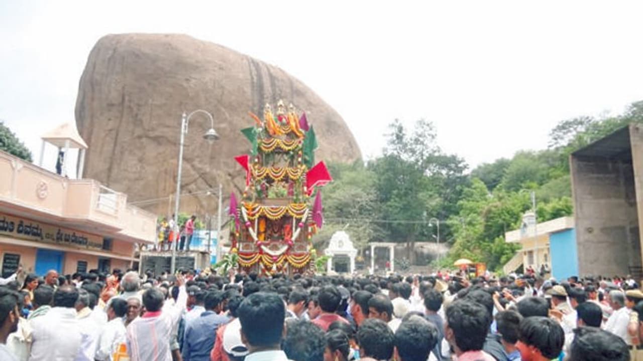 Ramanagara ಇಂದು ರೇವಣ ಸಿದ್ದೇಶ್ವರ ಕ್ಷೇತ್ರದಲ್ಲಿ ಸಾಮೂ​ಹಿಕ ವಿವಾಹ