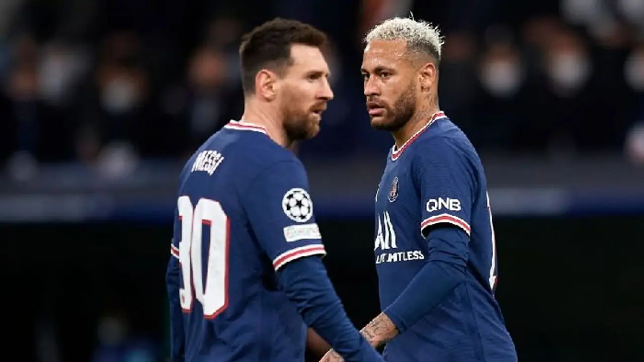 Messi, Neymar booed by PSG fans in first clash since Champions League exit