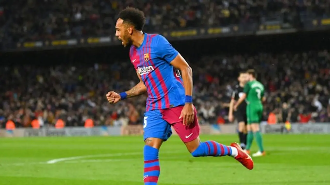 Aubameyang a gift that fell from the sky, says Barcelona boss Xavi Hernandez
