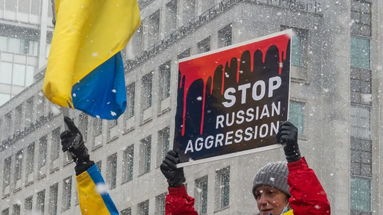 रूसी इकोनॉमी को बर्बाद करना चाहते हैं NATO और EU, देखें किस तरह से बनाया है प्लान रूसी इकोनॉमी को बर्बाद करना चाहते हैं NATO और EU, देखें किस तरह से बनाया है प्लान