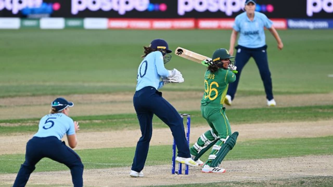 ICC Women's World Cup: ఇంగ్లాండ్ కు మళ్లీ ఆశాభంగం.. మూడో ఓటమి.. దక్షిణాఫ్రికా థ్రిల్లింగ్ విక్టరీ
