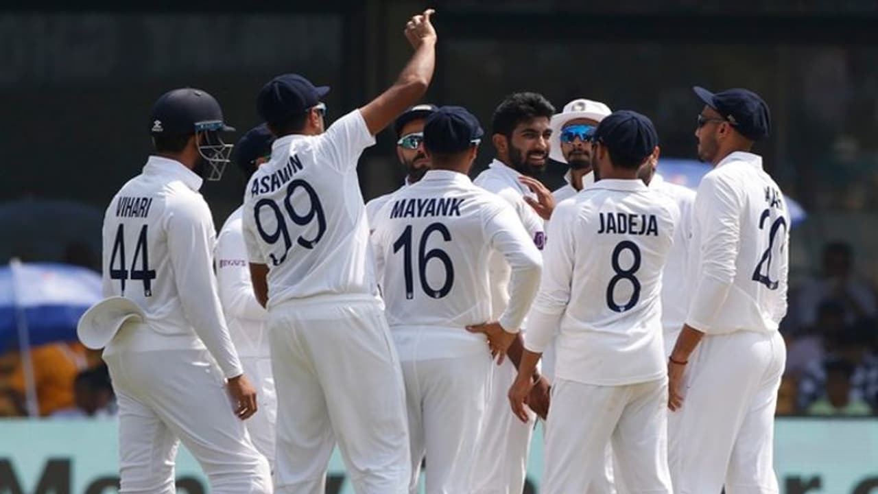 India vs Sri Lanka: இரண்டரை நாளில் முடிந்த பகலிரவு டெஸ்ட்! 2வது டெஸ்ட்டிலும் வெற்றி பெற்று தொடரை வென்ற இந்தியா India vs Sri Lanka: இரண்டரை நாளில் முடிந்த பகலிரவு டெஸ்ட்! 2வது டெஸ்ட்டிலும் வெற்றி பெற்று தொடரை வென்ற இந்தியா