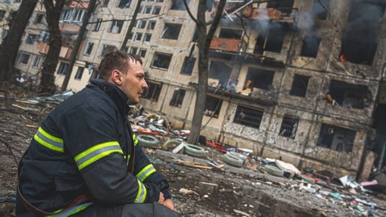 Russia Ukraine War: रूस की तरफ से लड़ेंगे 40,000 सीरियाई लड़ाके, बचा है सिर्फ 10 दिनों का गोला बारूद Russia Ukraine War: रूस की तरफ से लड़ेंगे 40,000 सीरियाई लड़ाके, बचा है सिर्फ 10 दिनों का गोला बारूद