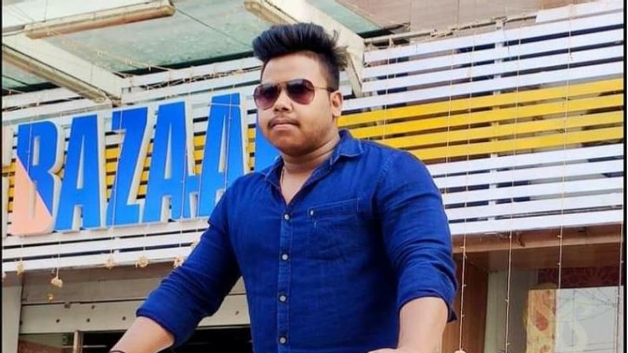 ঝালদায় কংগ্রেস কাউন্সিলর খুনে গ্রেফতার ভাইপো, পারিবারিক আক্রোশের জেরেই কি খুন ঝালদায় কংগ্রেস কাউন্সিলর খুনে গ্রেফতার ভাইপো, পারিবারিক আক্রোশের জেরেই কি খুন