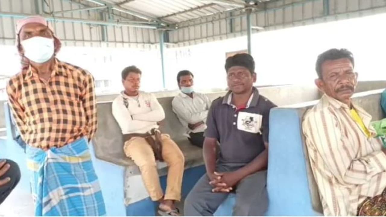 বন্ধুদের সঙ্গে ভিন রাজ্যে কাজ করতে যেতে বাধা, 'অভিমানে' আত্মঘাতী যুবক বন্ধুদের সঙ্গে ভিন রাজ্যে কাজ করতে যেতে বাধা, 'অভিমানে' আত্মঘাতী যুবক