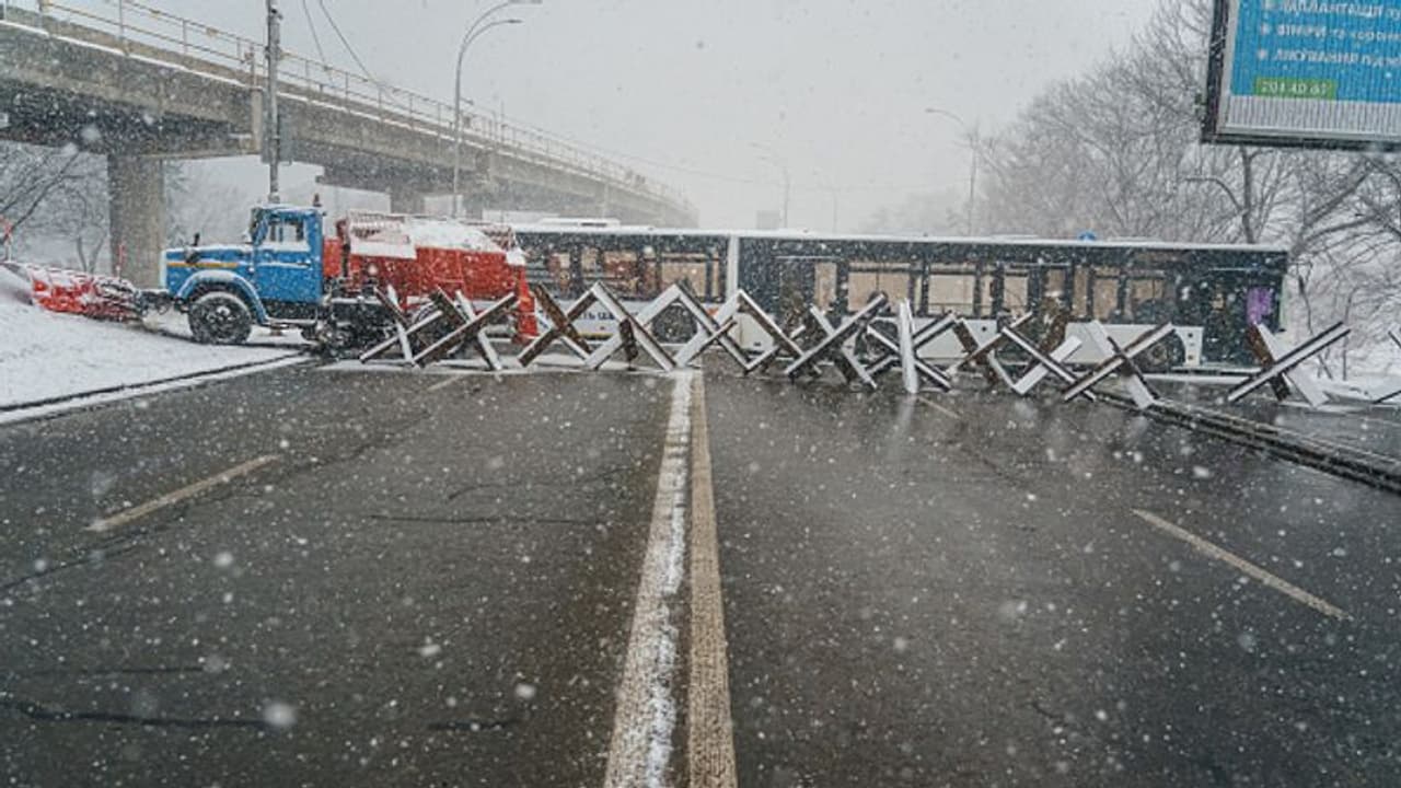 Ukraine Russia war: రెండు తెలుగు కవితలు Ukraine Russia war: రెండు తెలుగు కవితలు