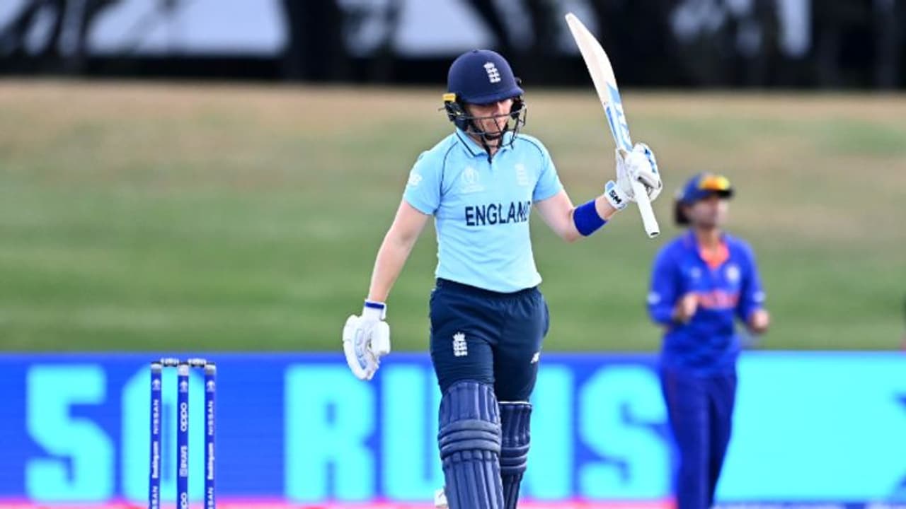 ICC Women's World Cup: ಭಾರತ ಮಣಿಸಿ ಟೂರ್ನಿಯಲ್ಲಿ ಗೆಲುವಿನ ಖಾತೆ ತೆರೆದ ಇಂಗ್ಲೆಂಡ್ ICC Women's World Cup: ಭಾರತ ಮಣಿಸಿ ಟೂರ್ನಿಯಲ್ಲಿ ಗೆಲುವಿನ ಖಾತೆ ತೆರೆದ ಇಂಗ್ಲೆಂಡ್