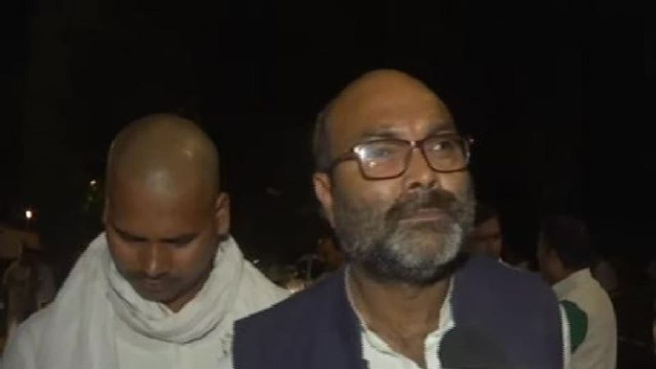 कांग्रेस प्रदेश अध्यक्ष अजय कुमार लल्लू ने ली हार की जिम्मेदारी, कहा हमने की है मुद्दों की राजनीति कांग्रेस प्रदेश अध्यक्ष अजय कुमार लल्लू ने ली हार की जिम्मेदारी, कहा हमने की है मुद्दों की राजनीति