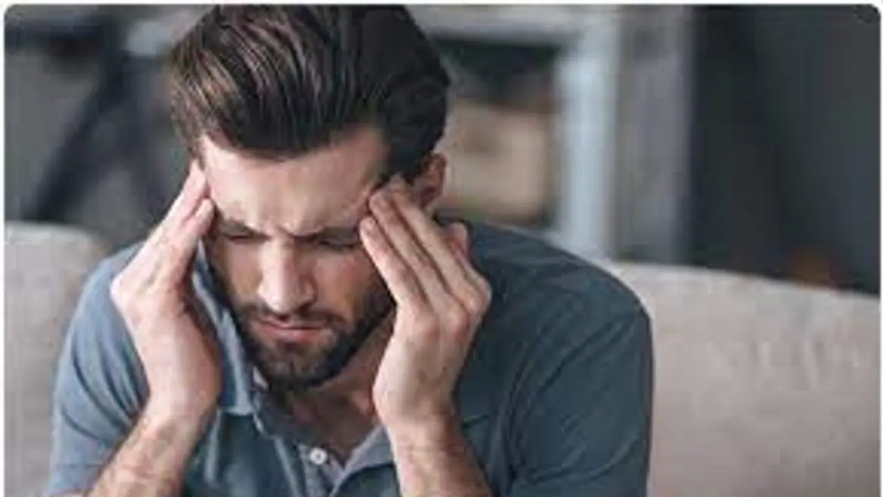 মাথায় ও চোখে প্রচণ্ড ব্যথা, জেনে নিন তা দূর করার সহজ উপায় মাথায় ও চোখে প্রচণ্ড ব্যথা, জেনে নিন তা দূর করার সহজ উপায়