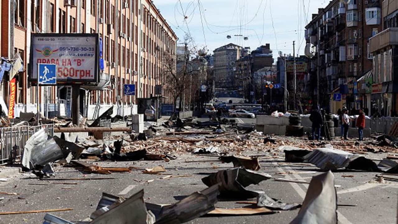 Russia to significantly reduce military activity near Kyiv, Chernihiv