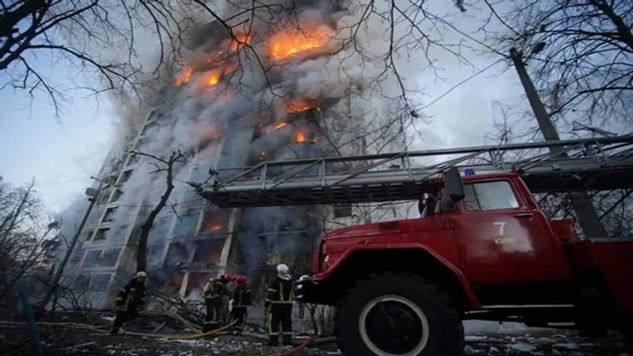 रूसी सैनिकों ने चेरनोबिल न्यूक्लियर प्लांट से कब्जा हटाया, मारियुपोल में फंसे लोगों को आज से निकाला जाएगा रूसी सैनिकों ने चेरनोबिल न्यूक्लियर प्लांट से कब्जा हटाया, मारियुपोल में फंसे लोगों को आज से निकाला जाएगा