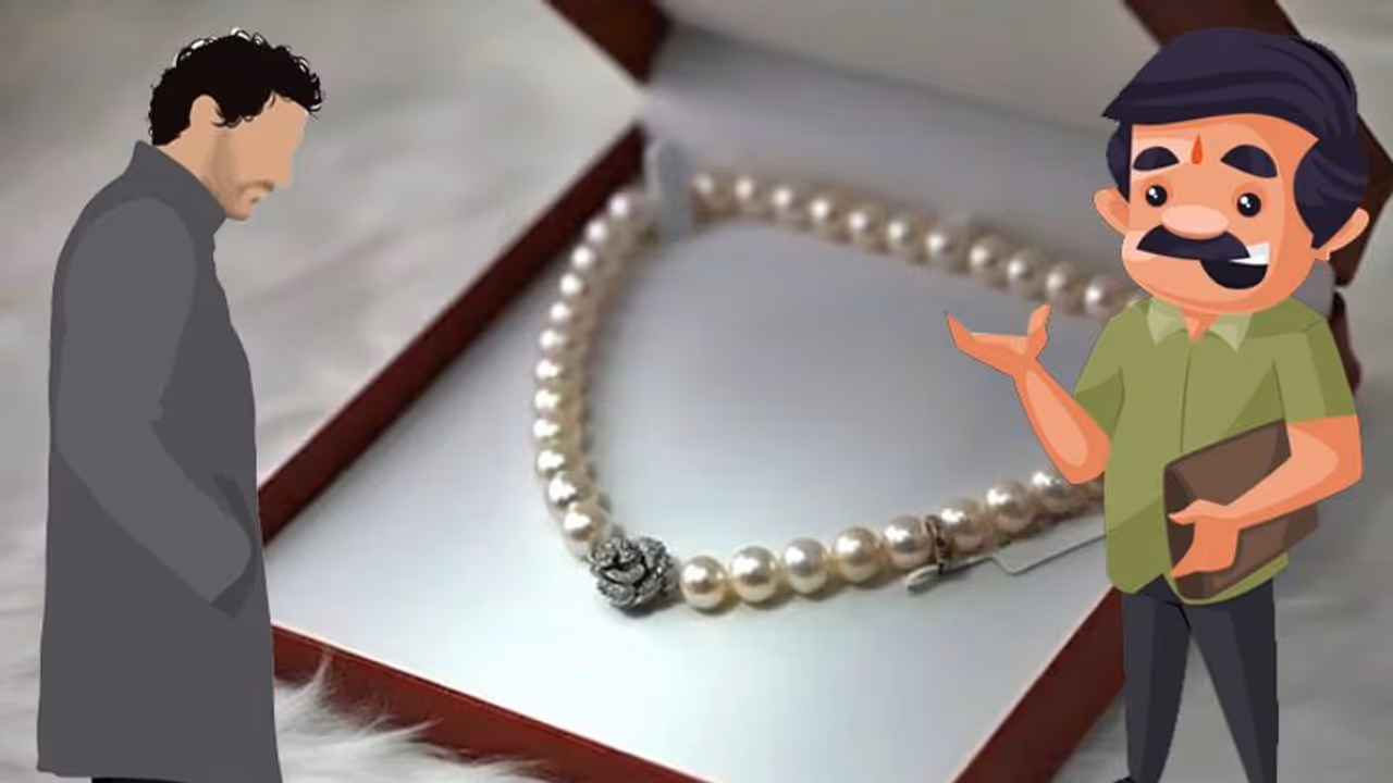 लड़का कीमती हार बेचना चाहता था, दुकानदार ने कहा ‘अभी बाजार मंदा है’ लेकिन ये राज़ की बात लड़के को नहीं बताई लड़का कीमती हार बेचना चाहता था, दुकानदार ने कहा ‘अभी बाजार मंदा है’ लेकिन ये राज़ की बात लड़के को नहीं बताई