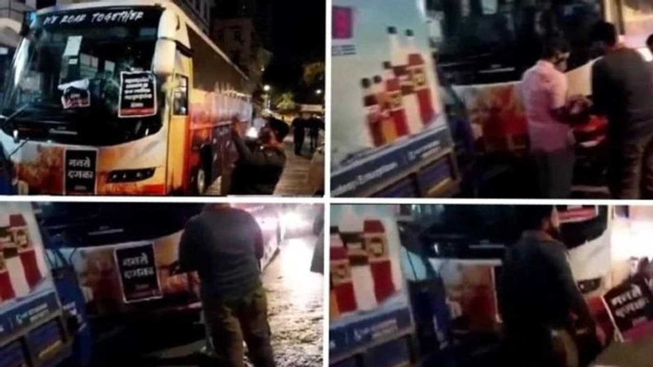 IPL 2022 : ഡല്ഹി കാപിറ്റല്സിന്റെ ടീം ബസ് ആക്രമിസംഘം അടിച്ചുതകര്ത്തു; ഹോട്ടലിന് കനത്ത സുരക്ഷ IPL 2022 : ഡല്ഹി കാപിറ്റല്സിന്റെ ടീം ബസ് ആക്രമിസംഘം അടിച്ചുതകര്ത്തു; ഹോട്ടലിന് കനത്ത സുരക്ഷ