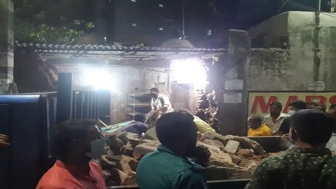 ISKCON Temple vandalised and looted by nearly 200 people in Dhaka ISKCON Temple vandalised and looted by nearly 200 people in Dhaka