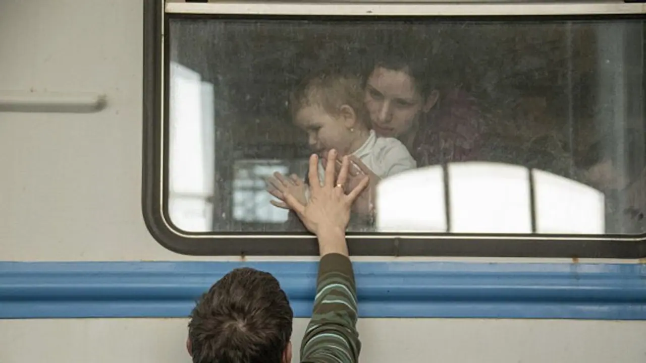 রাশিয়া ইউক্রেন যুদ্ধের আবহে বড় সিদ্ধান্ত আমেরিকার, ১ লক্ষ শরণার্থীকে আশ্রয় দেওয়ার সিদ্ধান্ত বাইডেনের রাশিয়া ইউক্রেন যুদ্ধের আবহে বড় সিদ্ধান্ত আমেরিকার, ১ লক্ষ শরণার্থীকে আশ্রয় দেওয়ার সিদ্ধান্ত বাইডেনের